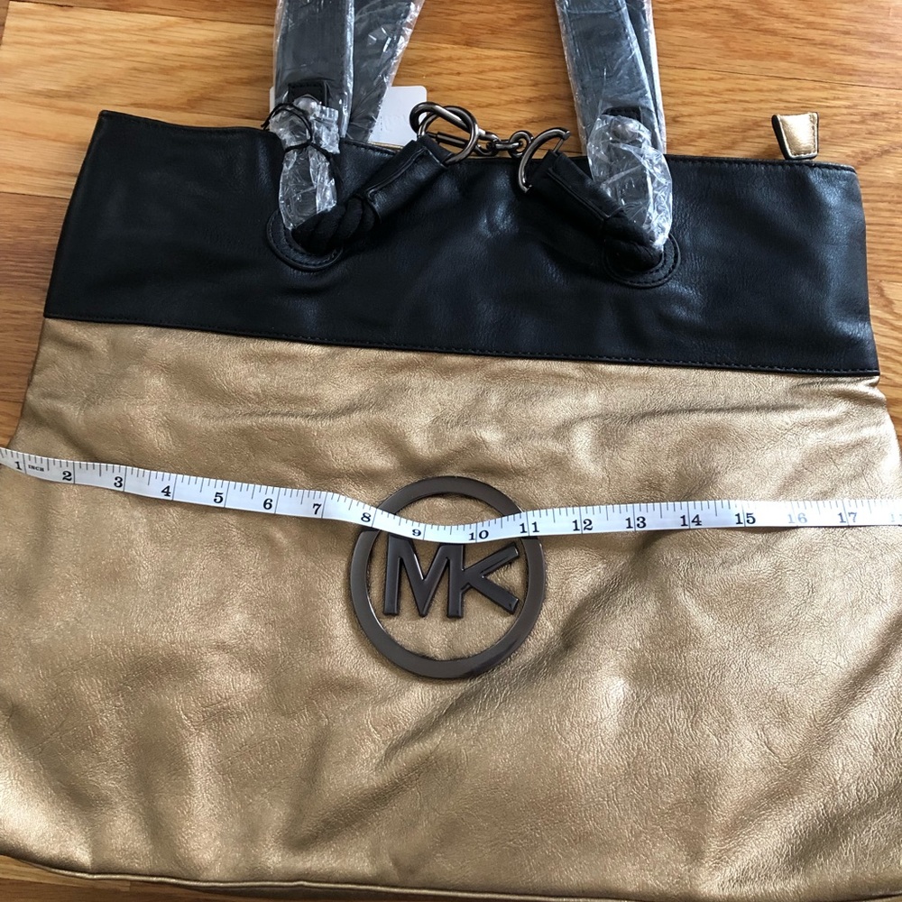 Not Authentic Michael Kors Bag